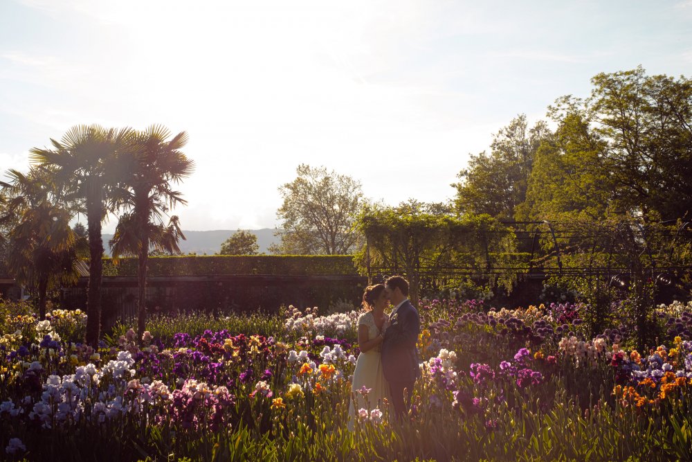 mariage laïc en Suisse aux Porte des Iris, Suisse par Celebrantissimo