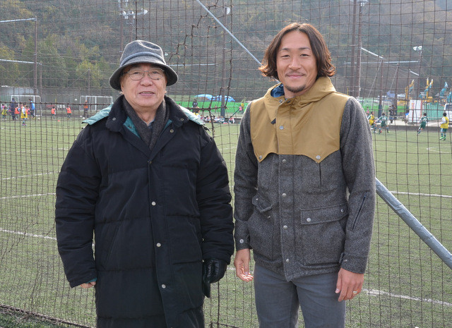 シーガルズ名誉会長と石川直宏選手