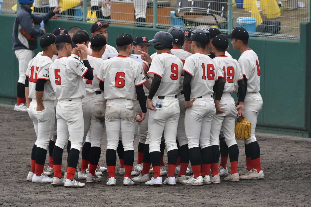日大東北高校野球部ユニホーム