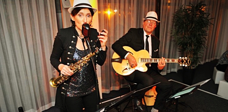 Swing for Fun - Duo in der Livemusik Lounge Ü30 Party Stadthalle Rostock