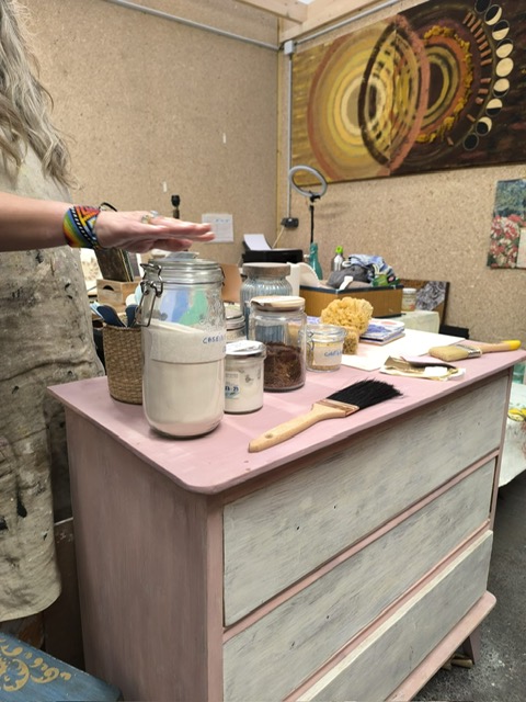 Atelier REST'OR LAB, peintre sur mobilier/doreuse