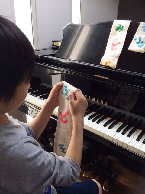 手作りグッズを使ってレッスン