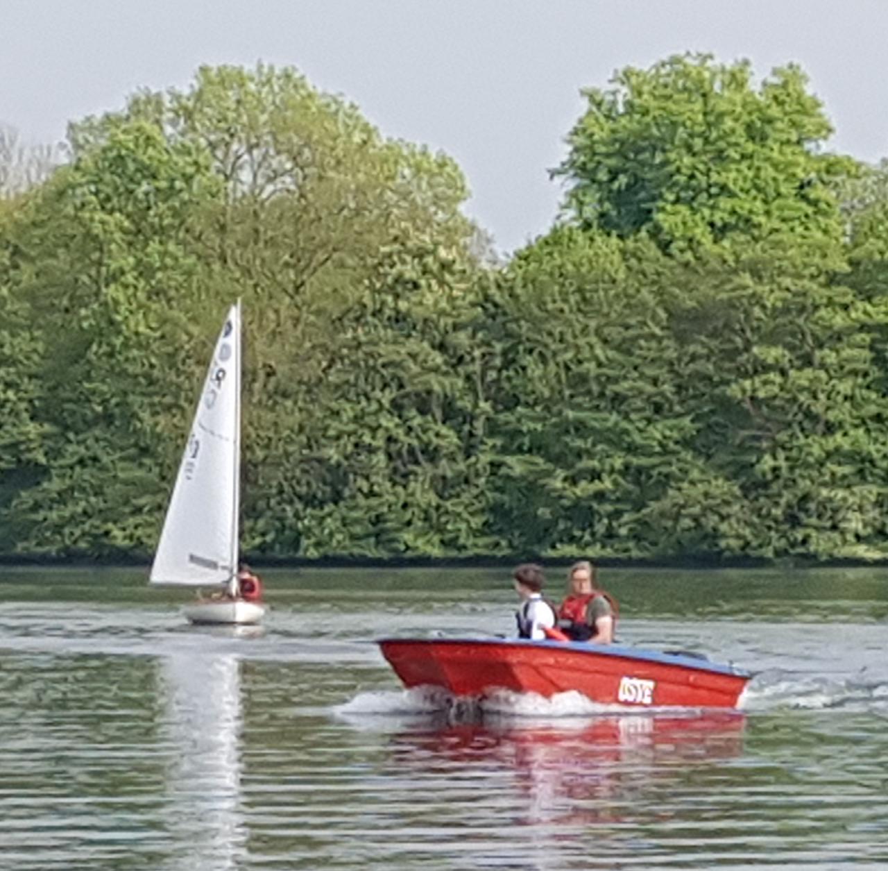 Unser Trainerboot