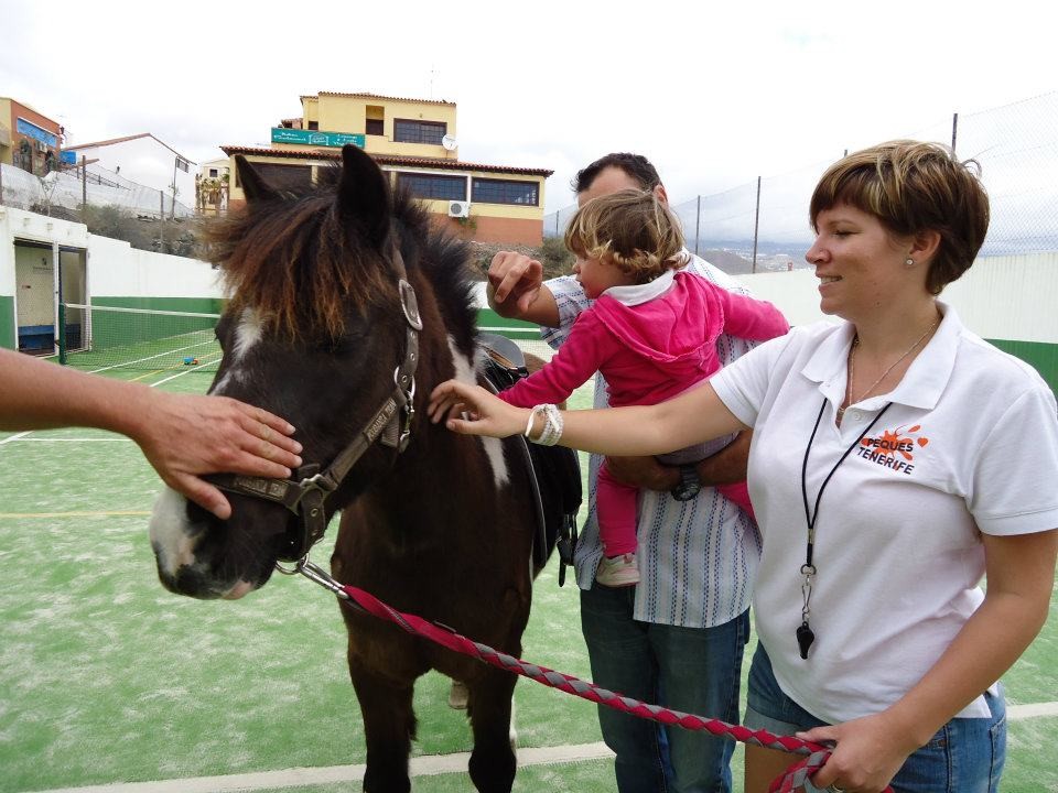 Peques Tenerife Babysitter & Mini Club