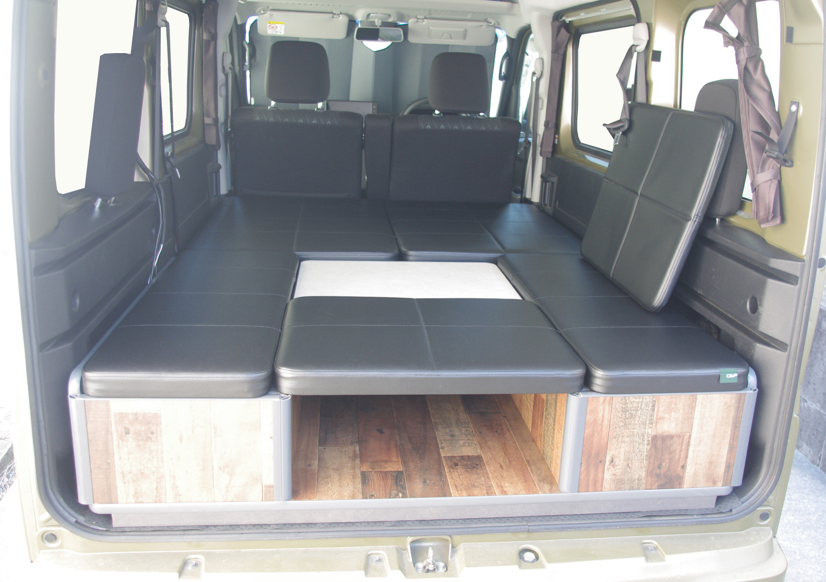 VOXY/NOAH－ベッドキットなら人気のライトキャンパー キット