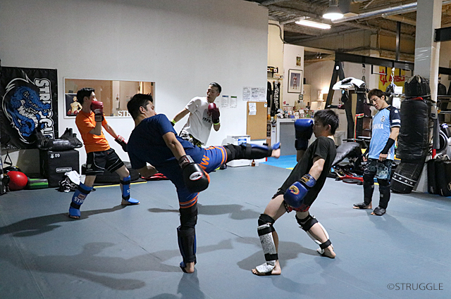 蹴りのディフェンス