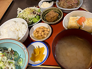 人形町 豆腐の双葉でランチ