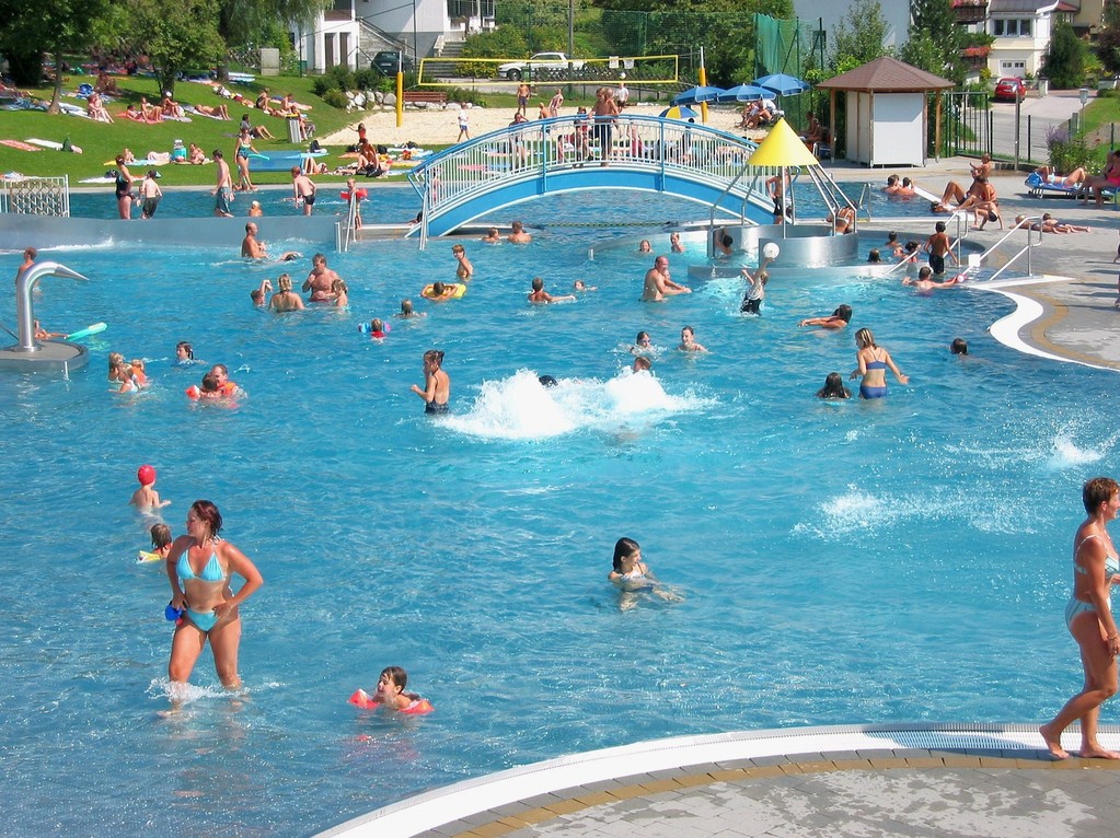 Erlebnisbecken, Bodenblubber