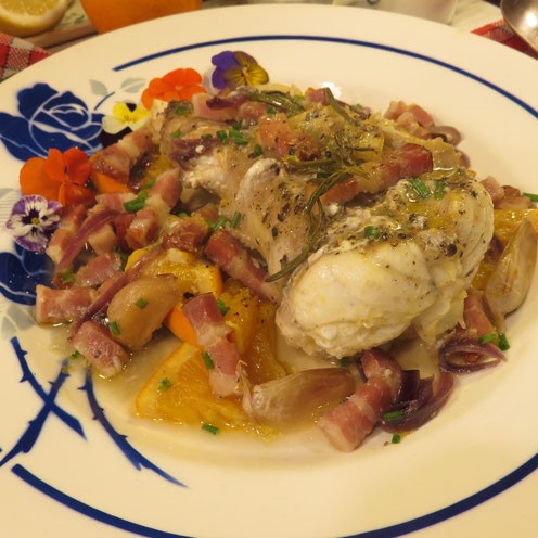 Rôti de queue de Lotte à l'Orange sauce fumée