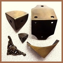 アンティーク家具　コーナー金具