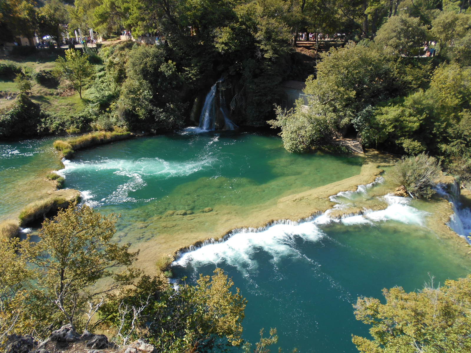 Bei den Krka-Wasserfällen