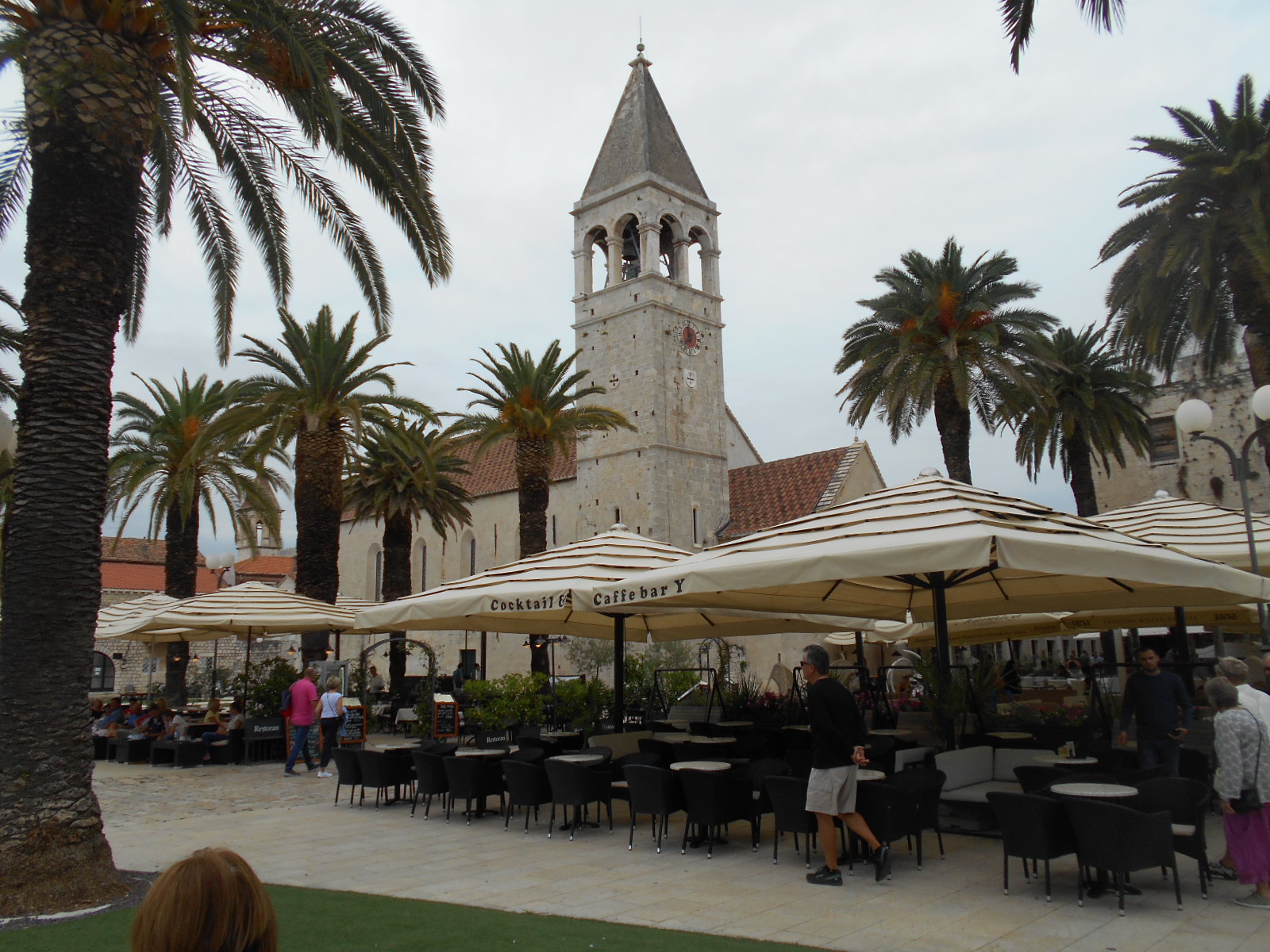 An der Uferpromenade