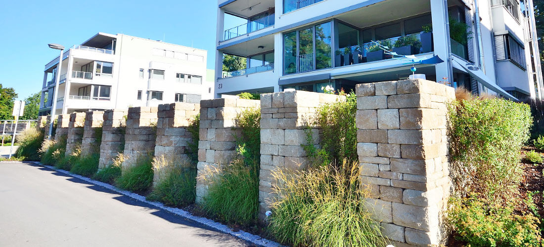 Betonstein Mauer - PAUL SAUM – Garten- und Landschaftsbau
