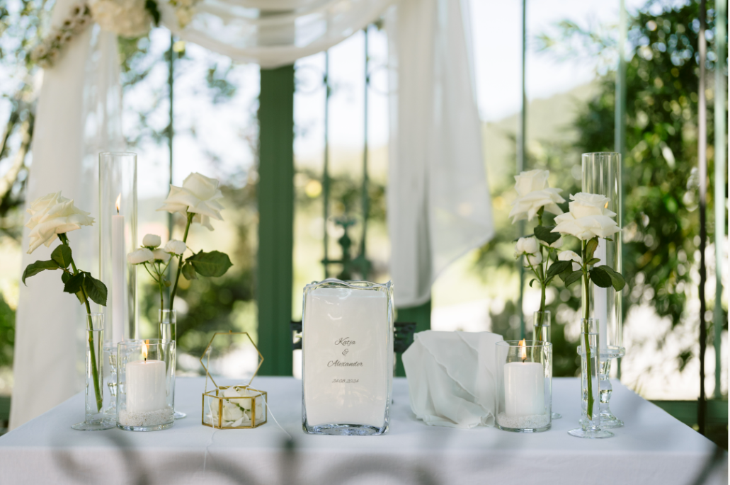 Hallo liebes Tekla-Sand Team! Vielen Dank für die wunderschöne Hochzeitskerze, diese wird uns immer an unseren traumhaften Tag erinnern. Freundliche Grüße Katja R.