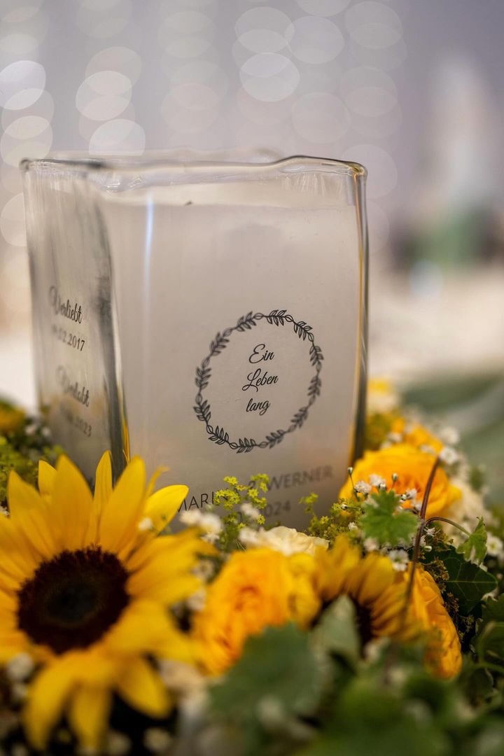 Danke für die wunderschöne Hochzeitskerze !