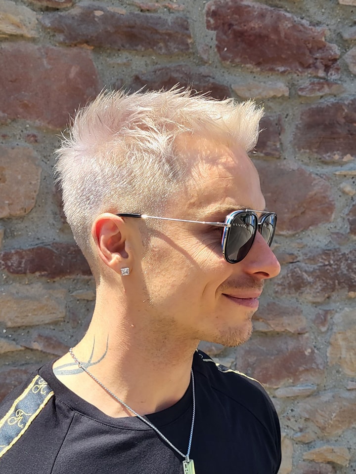 BOOK NOUVELLE VAGUE COIFFURE RELOOKING
