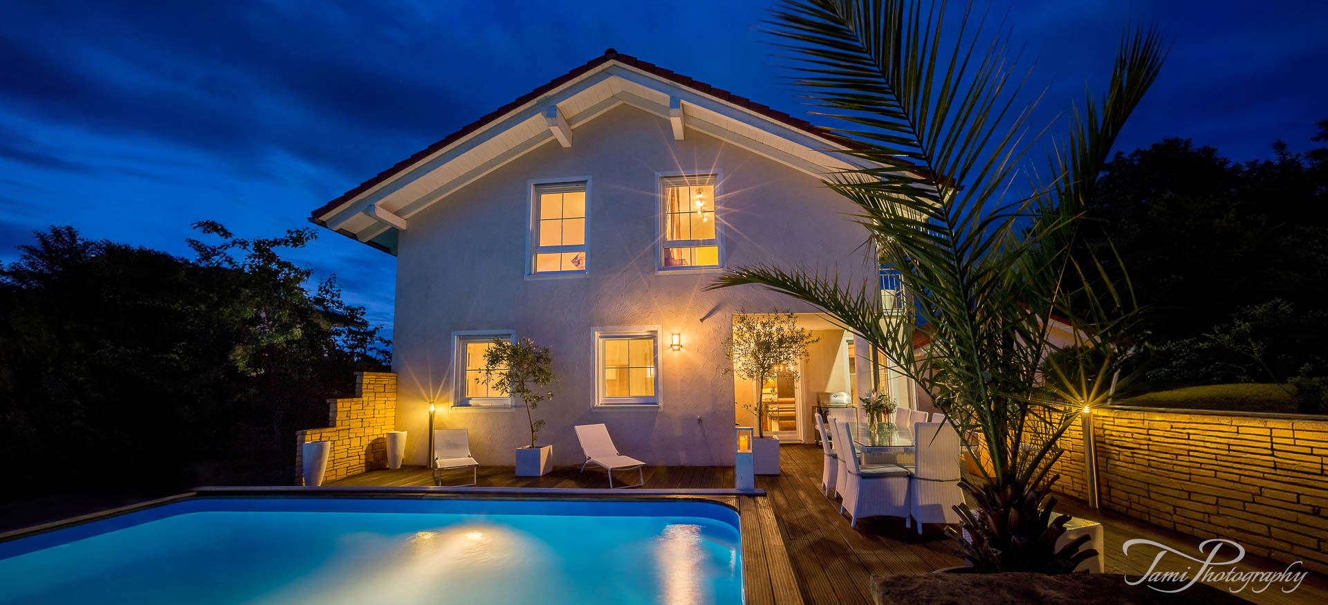 Hausfoto vom Professioneller immobilienfotograf, Abendlicht, Immobilienfotograf Ulm