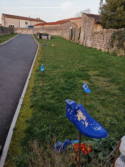 Cheminement vers le quartier des artistes de Saint Savinien