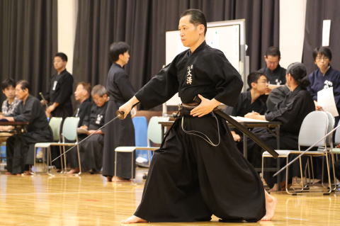 城東五区居合道大会での江東区三段