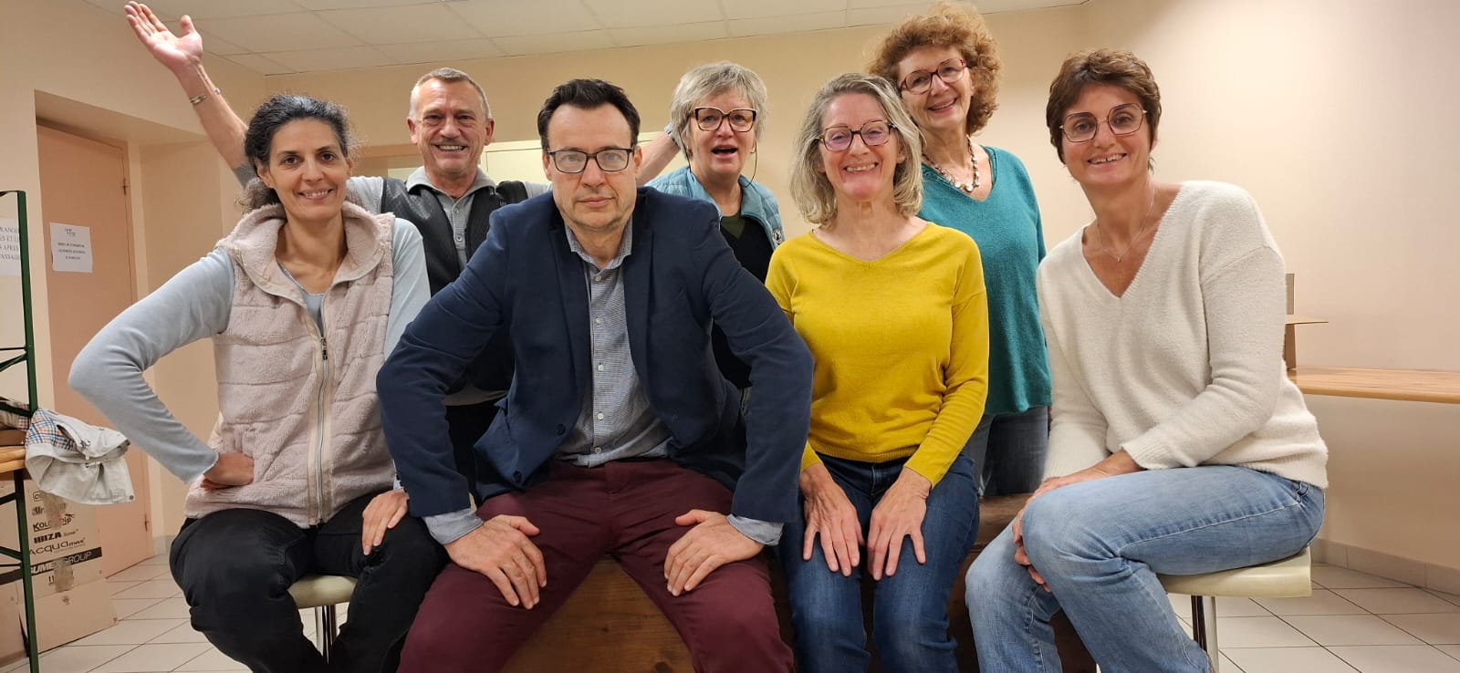 L'équipe de la saison 2025/2026 du mardi soir du Superflu - Crédits photos : Théâtre du Superflu