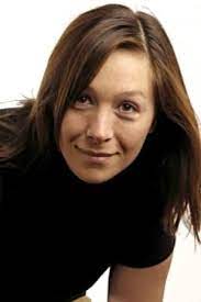 Eline DE LORENZI, comédienne et intervenante