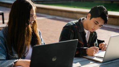 Lernen mit System am BBZG: Wie Moodle den Unterricht und das Lernen verändert