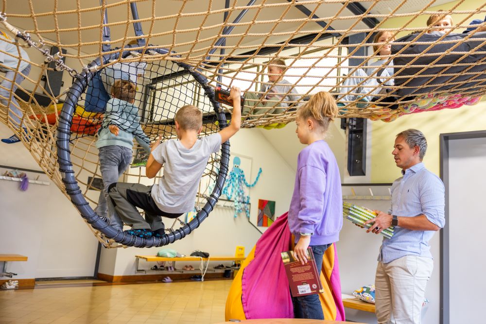 Kinder lernen in Netzen - Netzwelten - an Schulen.