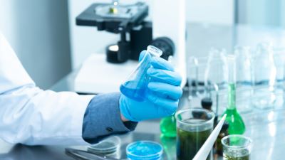 Die Schweiz ist durch die Unterzeichnung des Abkommens mit der EU zur Teilnahme an diversen Forschungsprogrammen berechtigt. (Bild: Pexels / Chokniti Khongchum)