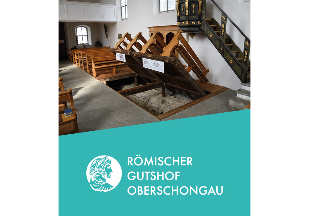 In der Alten Pfarrkirche Oberschongau lässt sich diee linke Bankreihe in der Kirche aufklappen, so dass man einen Blick auf die Ausgrabung werfen kann. (Quelle: Archäologie Luzern)