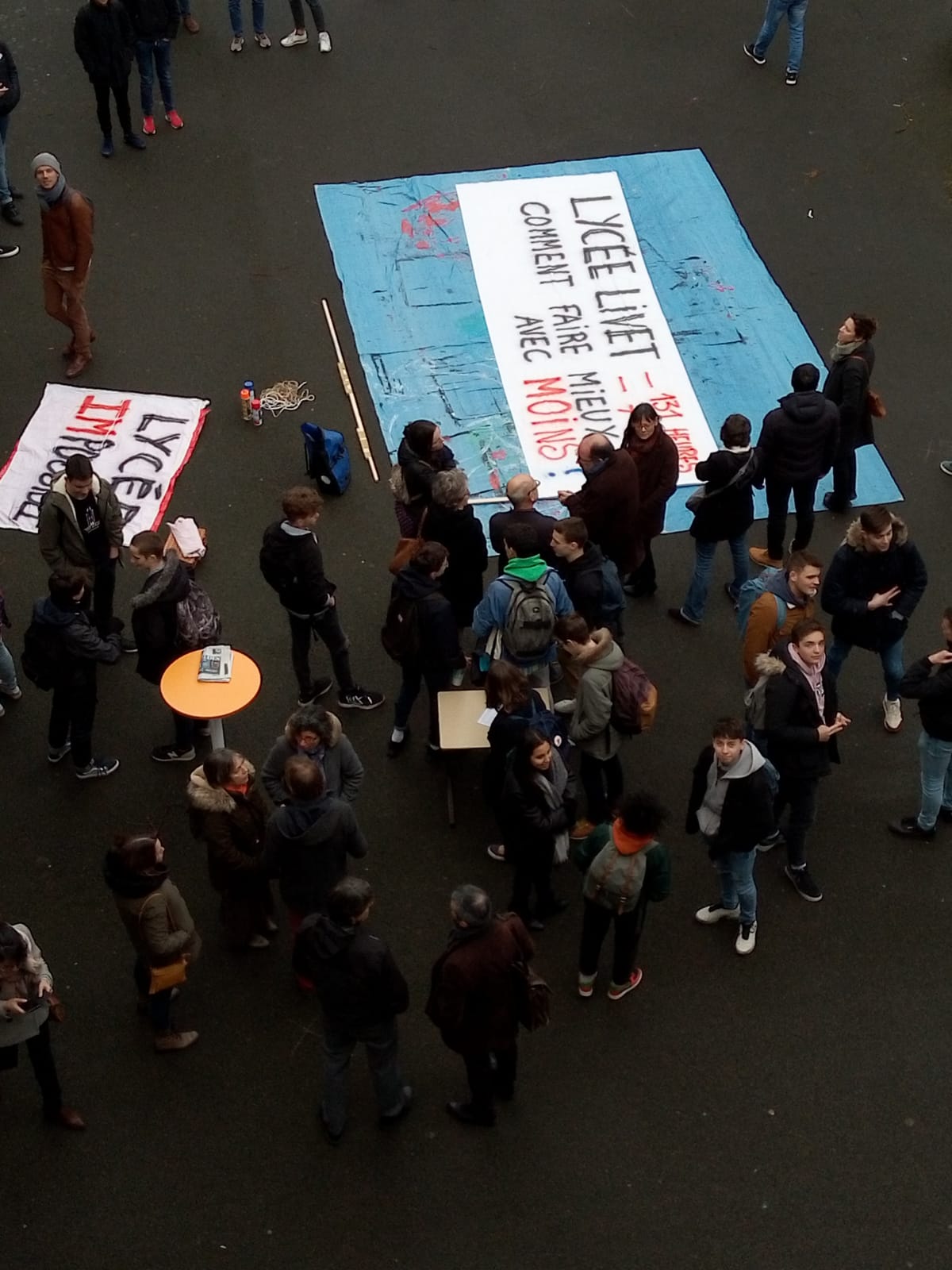 Atelier banderoles à Livet le 24 janvier
