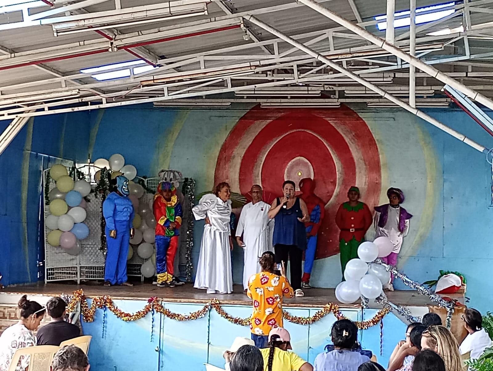 Joie d'avoir pu animer bénévolement un workshop d'initiation au théâtre pour les enfants défavorisés au centre Brahma Kumaris de Bambous