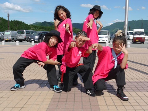 Show Case:粉もんKid’s☆ミックスモダン(Miyu、Eri、Ayumi、Azusa、Ayane)