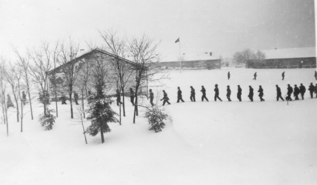 Kaserne Ratz im Schnee versunken am 2. Mai 1953