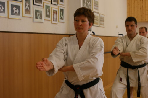 Kessener, Gisela | Karatetraining seit 2000 | 1.Dan am 03.06.2007 | 2.Dan am 24.09.2011 in Hennef