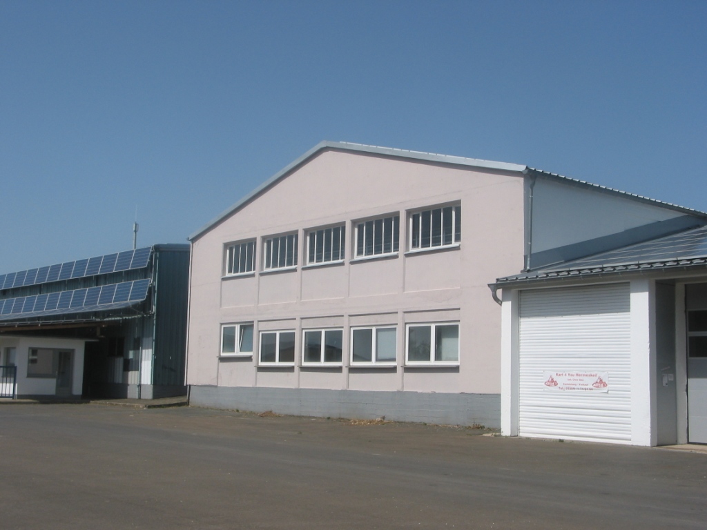 Halle 2 Außenansicht Büro