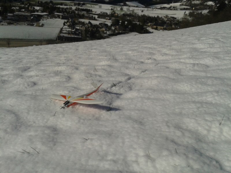 Elle est belle la trace dans la neige !
