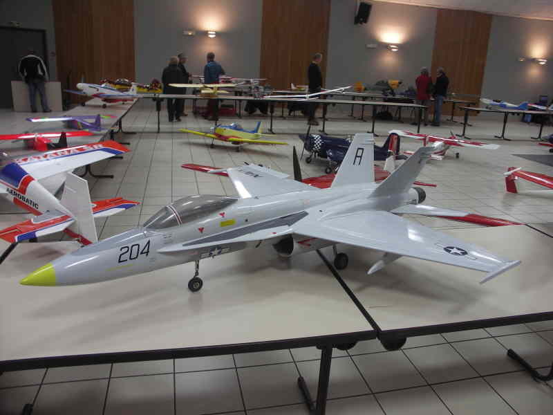 un F18