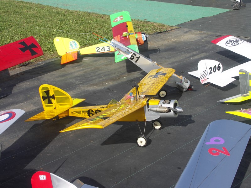 Le Baron 61 a été tranformé en aile volante à envergure réduite !