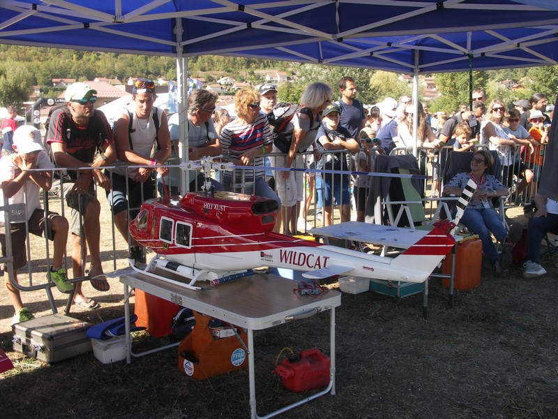 Un Bell 205