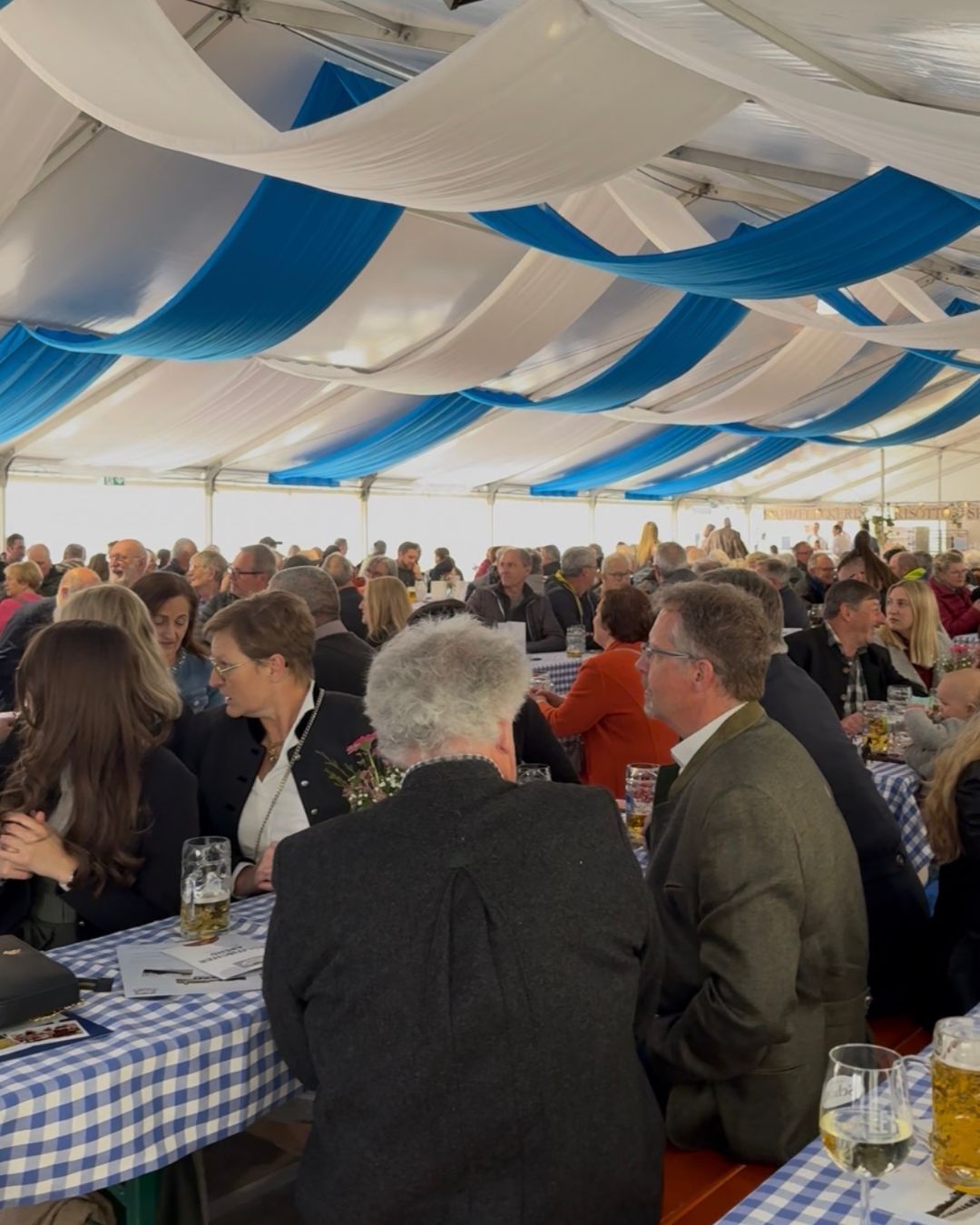 Festzelt der Jubiläumswoche Spargel Schiebel