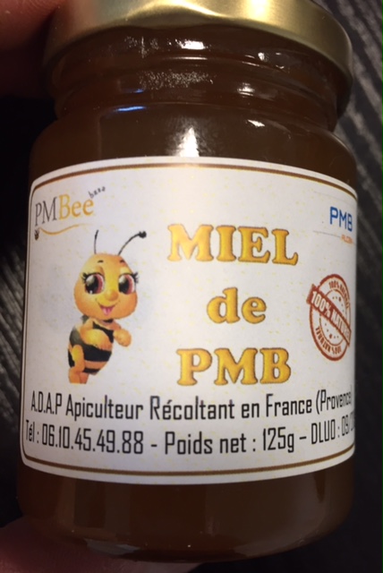 pots de miel des ruches de PMB, distribués au personnel.