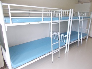 テーブル　収納　介護　介護用　  介護用品　家具　備品   チェア　ソファ　ベッド　介護ベッド　シューズボックス　食器　間仕切り家具　アクリル板　   プランニング   　提案　安い　早い　便利  楽　お届け　開梱設置　 岐阜　　各務原　美濃加茂　関　本巣　大垣　瑞穂　可児　多治見　土岐　山県　   愛知　介護施設　グループホーム　老人ホーム　デイサービス　高齢者住宅　メーカー直営　特注対応　　短納期　ユニバーサル　低価　新築　改修　改装　増床　増設  浴室　脱衣　椅子　イス
