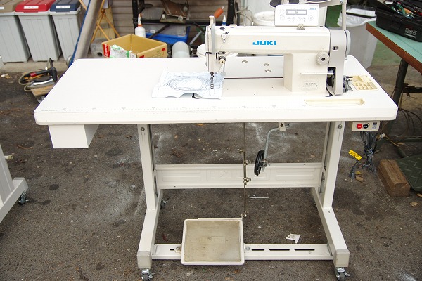 DDL-5570N 新品ｻｰﾎﾞﾓｰﾀｰ付き本縫い糸切り 工業用ミシン