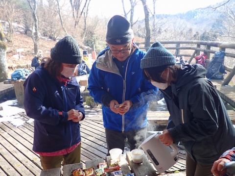 フリーズドライの温かい汁物