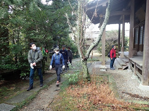 興法寺にて今日のハイキングを祈願