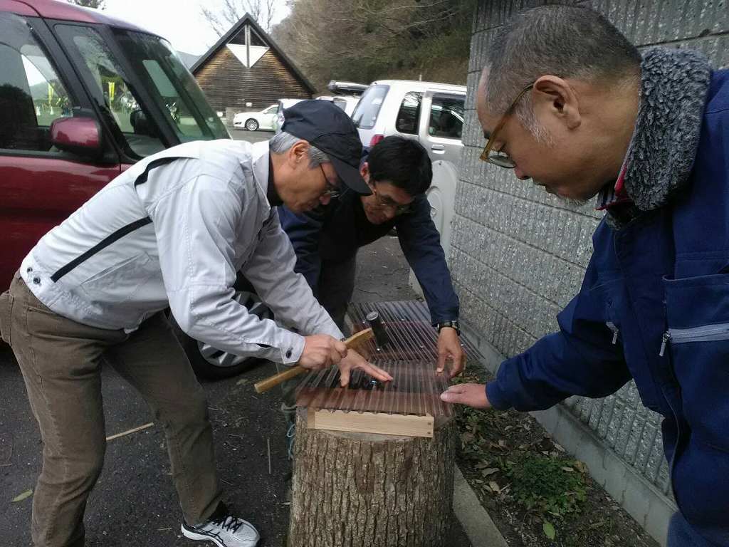 屋根の仕上げの様子です