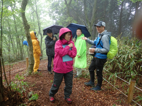 大阪府最高地点での解説デモ