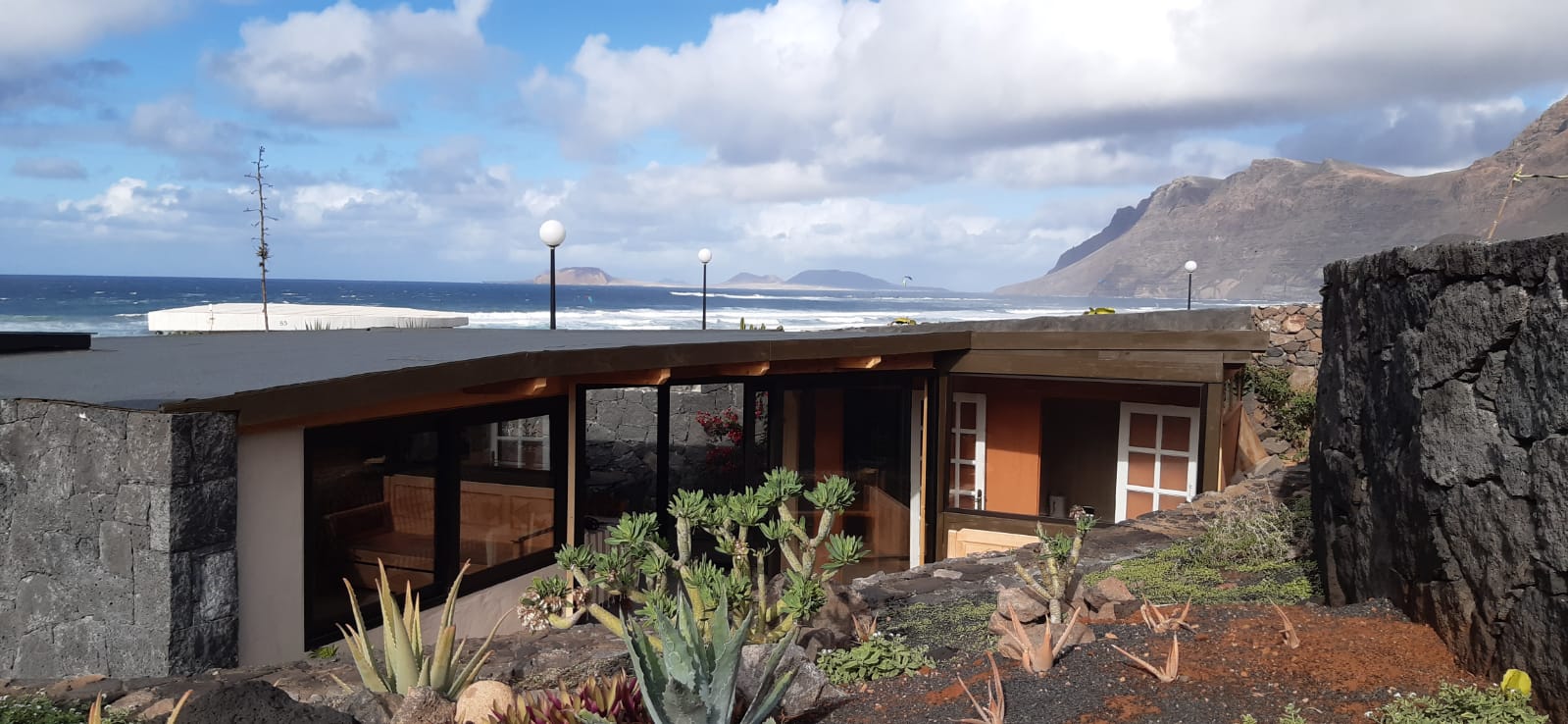 et tout cela à 200m de la plage de Famara
