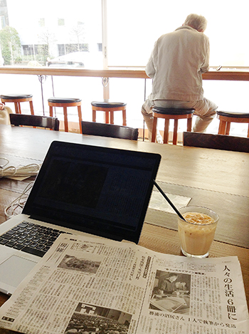 茂原市のピースコーヒーで仕事中〜