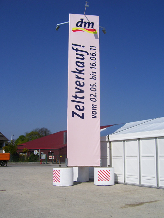 Bautafel Werbeturm 10m Höhe mobil